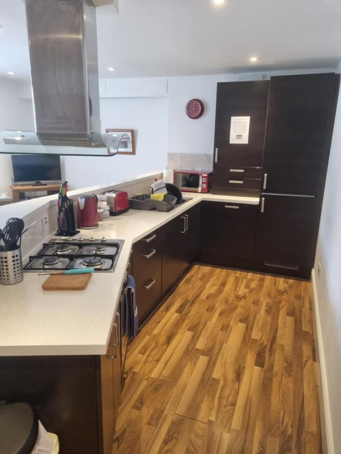 Stunning Spacious Apartment On River Ness Инвернес Екстериор снимка
